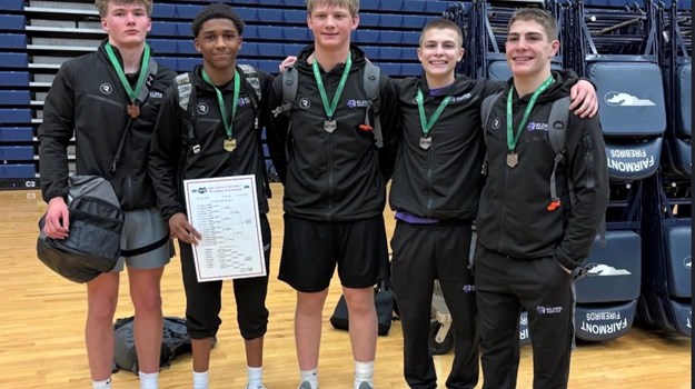 Elder Wrestling sends 5 wrestlers to state!